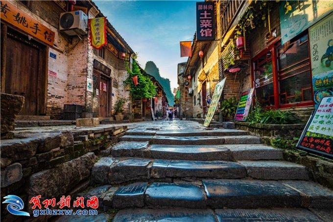 多彩时尚美发沙龙